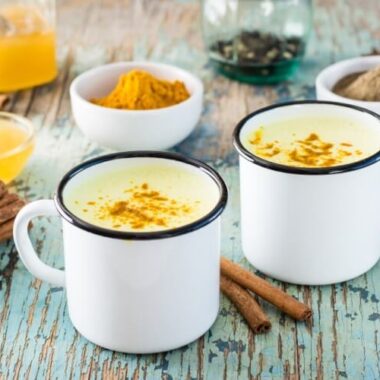 canecas com golden milk